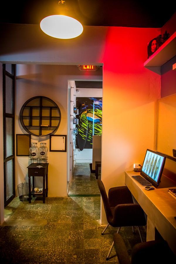 Nomada Urban Beach Hostel- Calle Loiza (Adults Only) San Juan Bagian luar foto