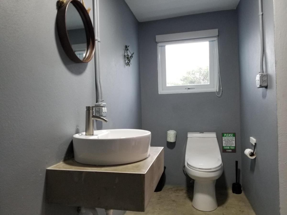 Nomada Urban Beach Hostel- Calle Loiza (Adults Only) San Juan Bagian luar foto