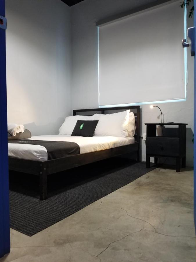 Nomada Urban Beach Hostel- Calle Loiza (Adults Only) San Juan Bagian luar foto
