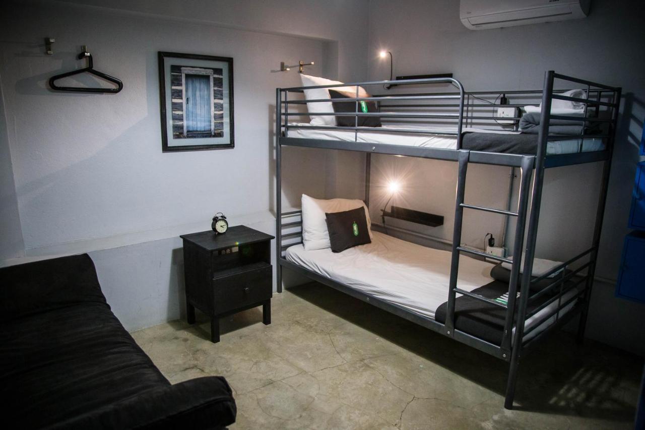 Nomada Urban Beach Hostel- Calle Loiza (Adults Only) San Juan Bagian luar foto